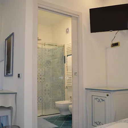 Il Vetraio לינה וארוחת בוקר רבאלו