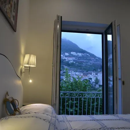 Il Vetraio לינה וארוחת בוקר