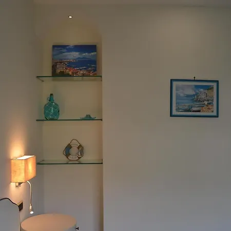 לינה וארוחת בוקר Il Vetraio 4*