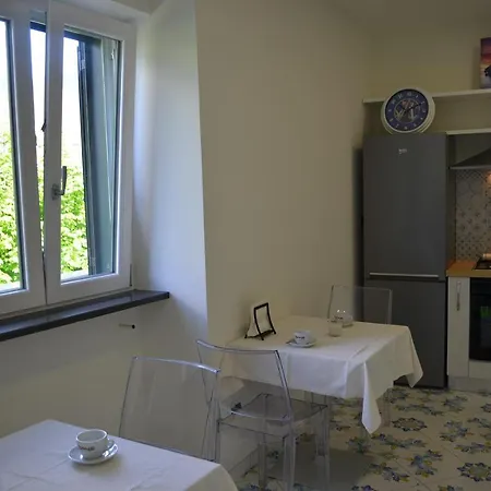 לינה וארוחת בוקר Il Vetraio רבאלו