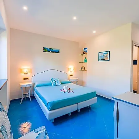 Il Vetraio فندق مبيت وإفطار 4*