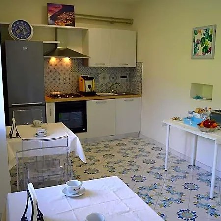 Il Vetraio فندق مبيت وإفطار 4*